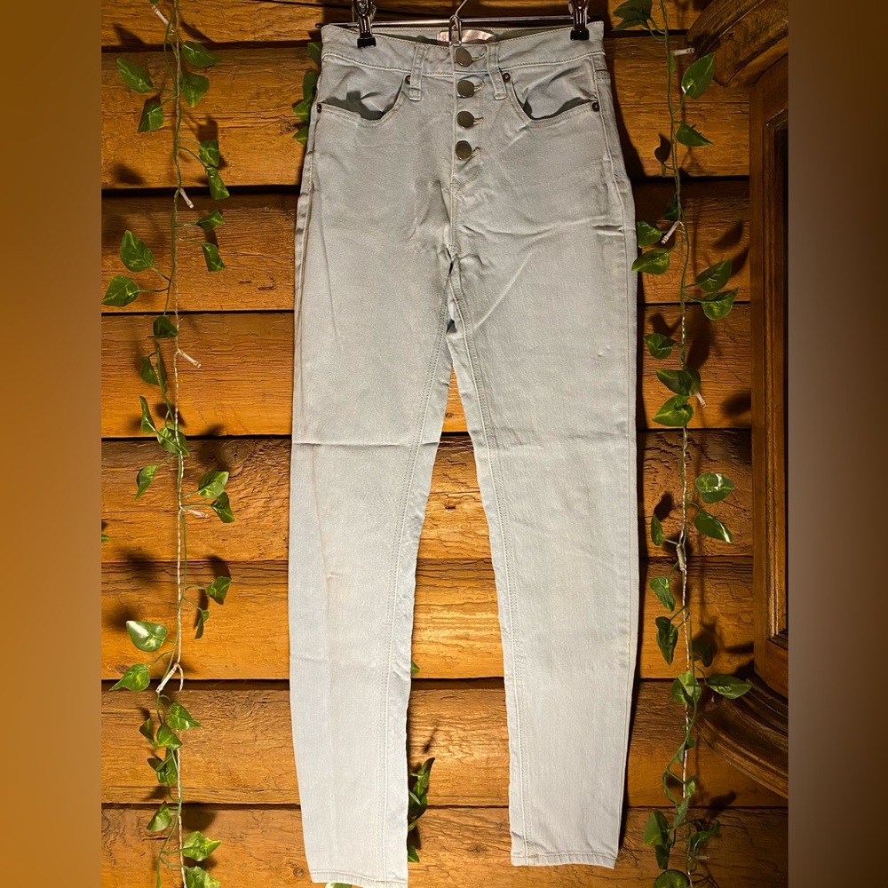 High Waisted Women’s Jeans